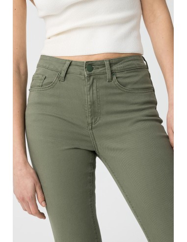 PANTALONES-VERDES-MEGAN-CROPPED-CINCO-BOLSILLOS-TIFFOSI