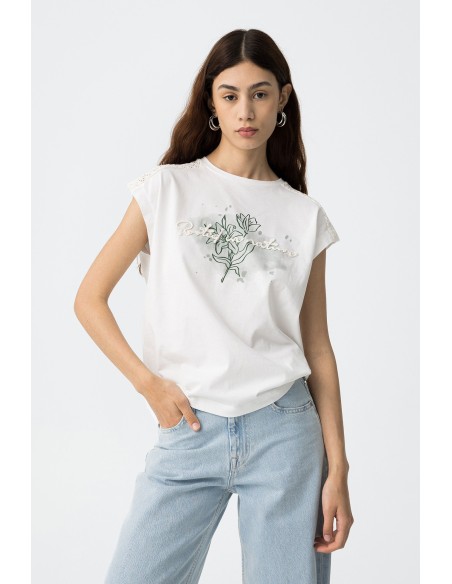 CAMISETA-BLANCA-FLORES-VERDE-BORDADO-BLANCO-ONÇA-TIFFOSI CAMISETA-BLANCA-FLORES-VERDE-BORDADO-BLANCO-ONÇA-TIFFOSI