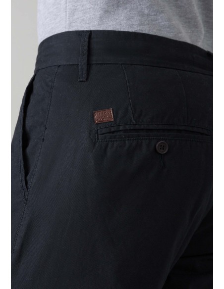PANTALONES-CHINOS-MARINO-CINCO-BOLSILLOS-TAPERED-TIFFOSI PANTALONES-CHINOS-MARINO-CINCO-BOLSILLOS-TAPERED-TIFFOSI