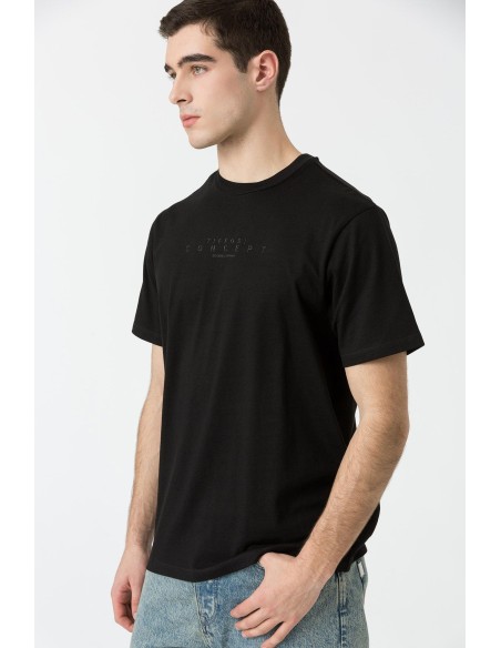 CAMISETA-BORDADO-TEXTO-FRONTAL-TRASERO-MANGA-CORTA-DAYTON-TIFFOSI