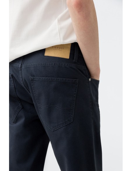 PANTALONES-CORTOS-NO-DENIM-REGULAR-MARINO-TIFFOSI PANTALONES-CORTOS-NO-DENIM-REGULAR-MARINO-TIFFOSI