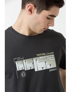 CAMISETA-GRIS-ESTAÑO-MANGA-CORTA-ESTAMPADO-LETRAS-DIBUJOS-FRONTAL-SOREN-TIFFOSI 2