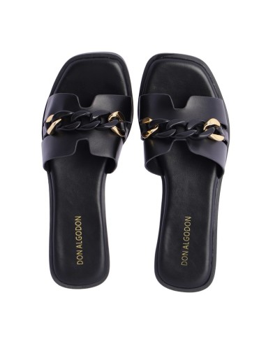 SANDALIAS-NEGRAS-PLANAS-CADENAS-NEGRO-ORO-EMMA-TIFFOSI