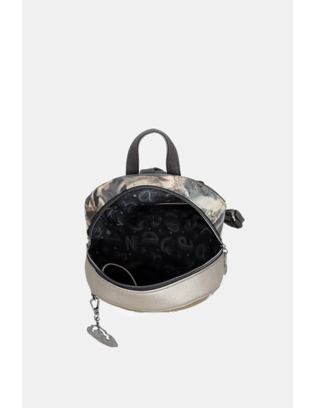 MOCHILA-PASEO-MEDIANA-DOS-TIPOS-ASAS-REAL-MANIFESTO-ANEKKE