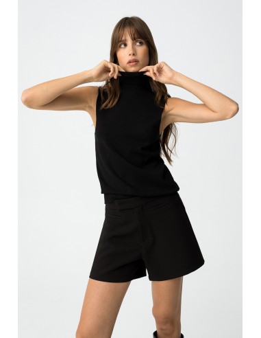 TOP-NEGRO-CUELLO-ALTO-CANALÉ-CECILIA-TIFFOSI