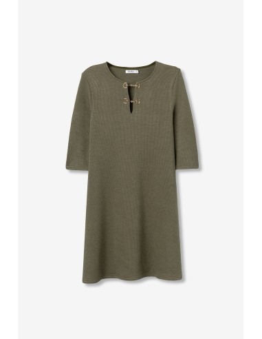 VESTIDO-VERDE-CORTO-DETALLE-ADORNP-FRONTAÑ DORADO-HENRY-TIFFOSI