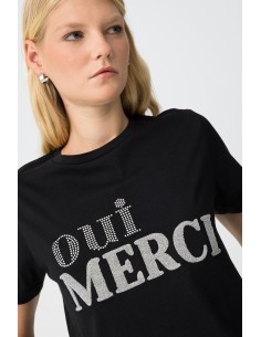 CAMISETA-MANGA-CORTA.DETALLES-BORDADOS-FRONTALES-NEGRA-BLANCA-BOLD-TIFFOSI