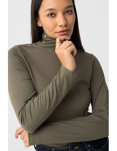 CAMISETA-VERDE-MILITAR-DETALLES-DORADOS-CUELLO-PERKINS-BARILA-TIFFOSI