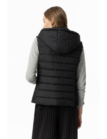 CHALECO-COMBINADO-ACOLCHADO-CAPUCHA-BOLSILLOS-LATERALES-TIFFOSI