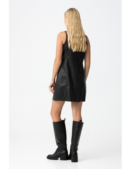 VESTIDO-CORTO-EFECTO-PIEL-NEGRO-SIN MANGAS-CLASSY-TIFFOSI VESTIDO-CORTO-EFECTO-PIEL-NEGRO-SIN MANGAS-CLASSY-TIFFOSI
