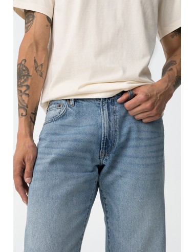 JEANS-AZUL-CLARO-CORTE-RECTO-CINCO-BOLSILLOS-AUSTIN-TIFFOSI