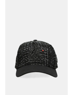 GORRA-BICOLOR-NEGRO-BLANCO-INICIAL-VISERA-STUDIO-ANEKKE 2