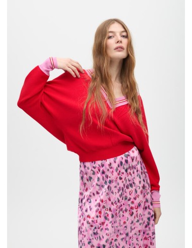 JERSEY-PICO-ROJO-DETALLES-ROSAS-CUELLO-PUÑOS-LOLA-CASADEMUNT