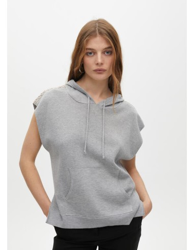 CHALECO GRIS CAPUCHA LOLA CASADEMUNT