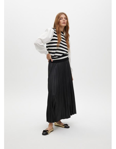 JERSEY-RAYAS.NEGRO-BLANCO-MANGAS-POPEL,IN-BOTONES-DORADOS-LOLA-CASADEMUNT