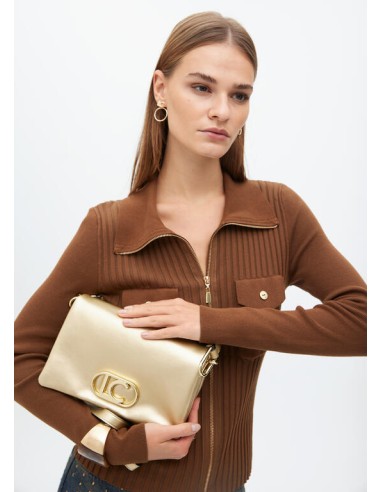 BANDOLERA-TRIPLE-SOLAPA-CIERRE-IMÁN-ASA-BANDOLERA-LOLA-CASADEMUNT