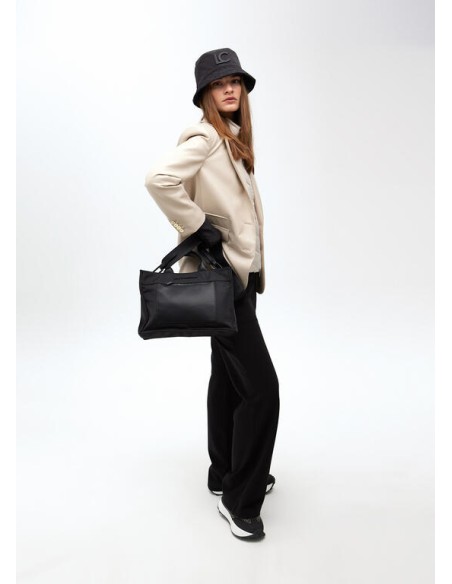 BOLSO-NEGRO-COMBINADO-NYLON-EFECTO-PIEL-DOS-ASAS-MANO-ASA-BANDOLERA-COMPARTIMENTO-FRONTAL-LOLA-CASADEMUNT