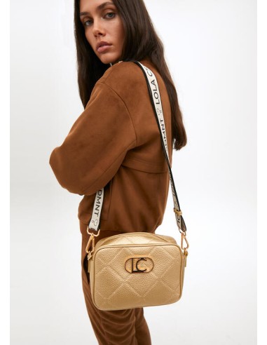 BANDOLERA-MONOGRAMA-ROMBOS-DOS-ASAS-REGULABLR-LOGO-DORADO-OVALADO-LOLA-CASADEMUNT