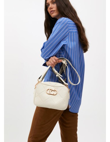 BANDOLERA-MONOGRAMA-ROMBOS-DOS-ASAS-REGULABLR-LOGO-DORADO-OVALADO-LOLA-CASADEMUNT