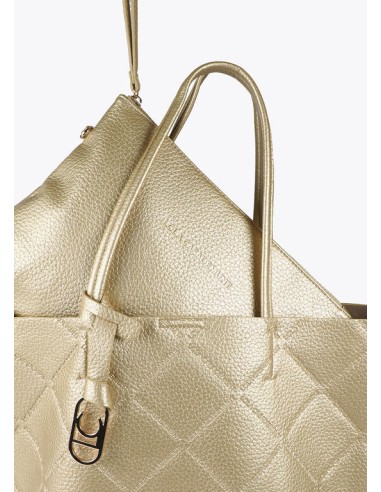 SHOPPER-MONOGRAMA-ROMBOS-DOS-ASAS-HOMBRO-LOGO-DORADO-OVALADO-LOLA-CASADEMUNT