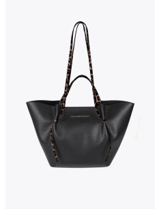 SHOPPER-NEGRO-DOS-ASAS-HOMBRO-MANO-ANIMAL-PRINT-NECESER-INTERIOR-LOLA-CASADEMUNT 2