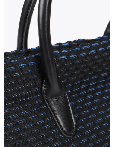 BOLSO-SHOPPER-REJILLA-BICOLOR-AZUL-NEGRO-DOS-ASAS-MANO-ASA-BANDOLERA-LOLA-CASADEMUNT