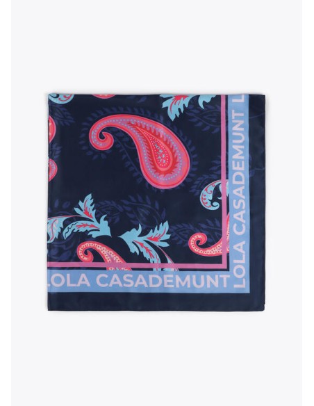PAÑUELO-CUADRADO-PAISLEY-AZUL-LILA-LOGO-BORDES-LOLA-CASADEMUN