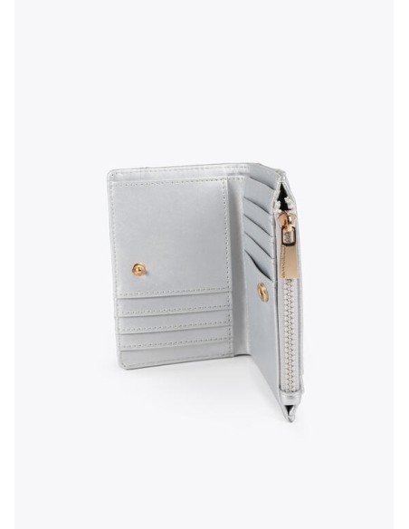 BILLETERO-PEQUEÑO-MONOGRAMA-ROMBO-DOS-COMPARTIMENTOS-LOGO-OVALADA¡O-DORADO-LOLA-CASADEMUNT