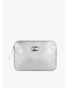 FUNDA-ORDENADOR-MONOGRAMA-ROMBOS-COMPARTIMETO-TRASERO-ASA-MANO-ASA-BANDOLERA-REGULABLE-EXTRAÍBLE-LOLA-CASADEMUNT 2