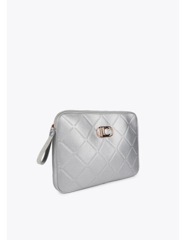 FUNDA-ORDENADOR-MONOGRAMA-ROMBOS-COMPARTIMETO-TRASERO-ASA-MANO-ASA-BANDOLERA-REGULABLE-EXTRAÍBLE-LOLA-CASADEMUNT