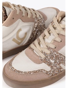 DEPORIVAS.DETALLES-PIEL-CUÑA-INTERIOR-BEIGE-BRILLANTE-DORADO-LOLA-CASADEMUNT 2