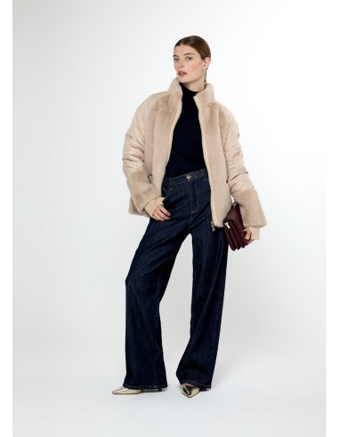 ABRIGO-COMBIMADP-CRUDO-PELO-PLUMAS-LOGO-MANGA-CIERRE-CREMALLERA-LOLA-CASADEMUNT