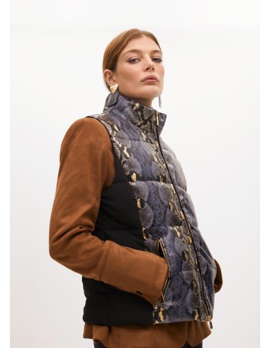 CHALECO-ACOLCHADO-COMBINADO.AZUL-GRIS-NEGRO-DORADO-PRINT-LOLA-CASADEMUNT