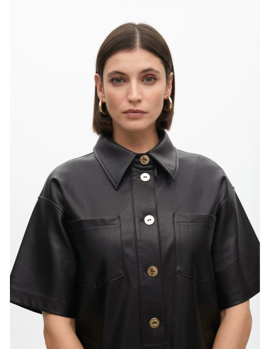 VESTIDO-MIDI-OVERSIZE-NEGTO-MANGA-CORTA-BOTONES-DORADOS-CUELLO-CLÁSICO-LOLA-CASADEMUNT