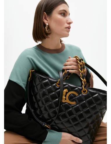 SHOPPER-NEGRO-ACOLCHADO-ASAS-MANO-COMBINADAS-ASA-BANDOLERA-EXTRAÍBLE-LOGO-DORADO-LEOPARDO-LOLA-CASADEMUNT