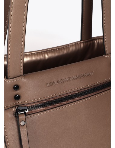 SHOPPER-NYLON-SATINADO-BOLSILLO-FRONTAL-DOS-ASAS-HOMBRO-ASA-BAMDOLERA-EXTRAÍBLE-LOLA-CASADEMUNT