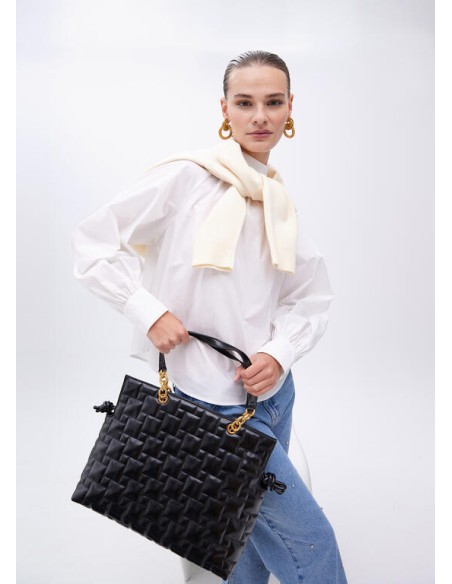 SHOPPER-ACOLCHADO-NEGRO-CIERRE-IMÁN-BOLSO-NECESER-INTERIOR-ASAS-COMBINADAS-LOLA-CASADEMUNT