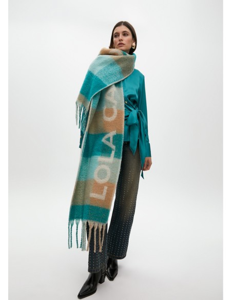 BUFANDA-CUADROS-COMBINACIÓN-COLORES-LOGO-GRANDE-FLECOSS-LOLA-CASADEMUNT