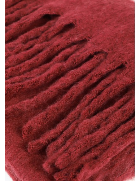 BUFANDA-LISA-MONOCOLOR-FLECOS-GRUESOS-LOGO-BORDADO-AL-TONO-LOLA-CASADEMUNT