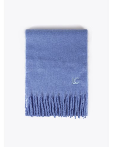 BUFANDA-LISA-MONOCOLOR-FLECOS-GRUESOS-LOGO-BORDADO-AL-TONO-LOLA-CASADEMUNT