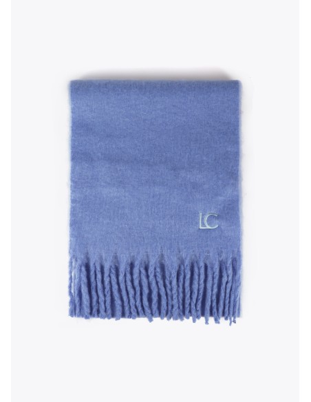 BUFANDA-LISA-MONOCOLOR-FLECOS-GRUESOS-LOGO-BORDADO-AL-TONO-LOLA-CASADEMUNT
