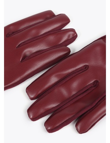 GUANTES-EFECTO-PIEL-DETALLE-PULSERA-AL-TONO-LOGO-OVALADO-BRILLANTITOS-LOLA-CASADEMUNT