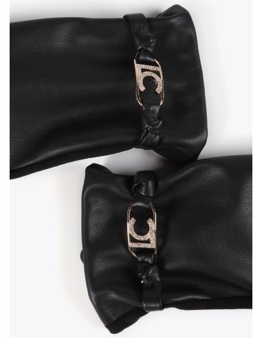 GUANTES-EFECTO-PIEL-DETALLE-PULSERA-AL-TONO-LOGO-OVALADO-BRILLANTITOS-LOLA-CASADEMUNT