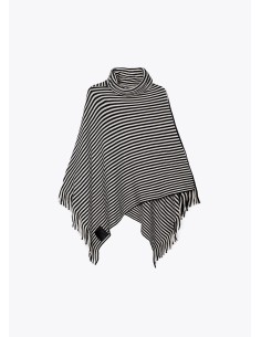 PONCHO RAYAS CUELLO ALTO LOLA CASADEMUNT 2