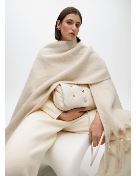 CAPA-MONOCOLOR-FLECOS-EXTREMOS-LOGO-EFECTO-PIEL-LOLS-CASADEMUNT