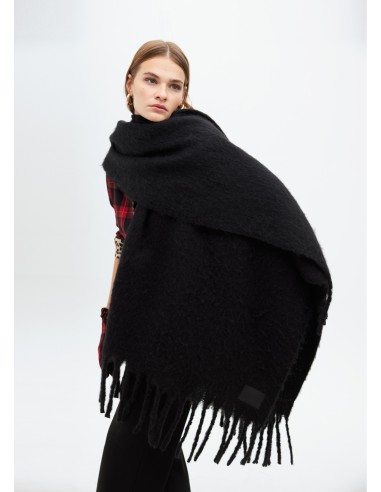 CAPA-MONOCOLOR-FLECOS-EXTREMOS-LOGO-EFECTO-PIEL-LOLS-CASADEMUNT