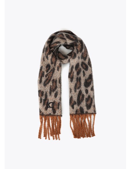 BUFANDA-ESTAMPADO-PRINT-FLECOS-LOGO-BORDADO-LOLA-CASADEMUNT