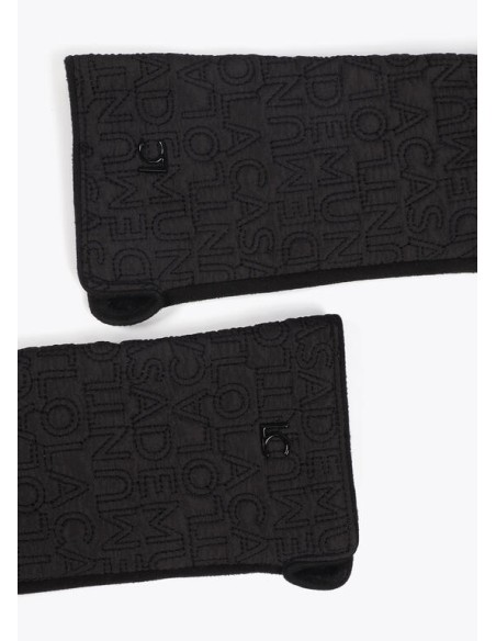 GUANTES-LOGOTIPADOS-TEJIDO-SUAVE-LOGO-METAL-AL-TONO-LOLA-CASADEMUNT
