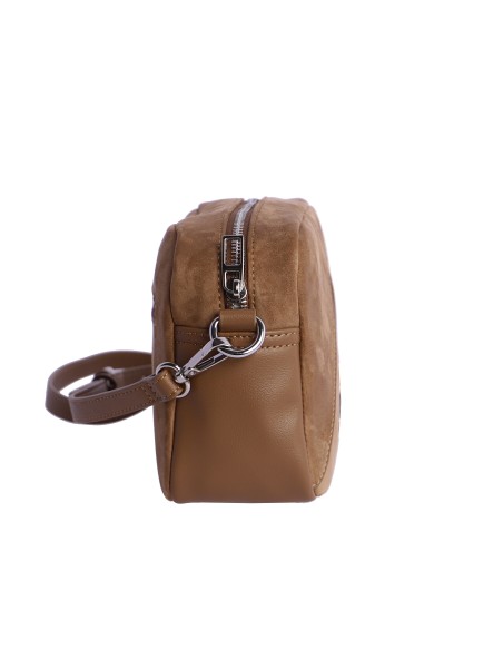 BANDOLERA-MARRÓN-TAUPE-ANTELINA-ASA-REGULABLE-LOGO-FRONTAL-CREMALLERA-TRASERA-DON-ALGODÓN