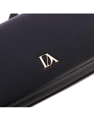 BOLSO-NEGRO-EFECTO-PIEL-SOLAPA-CIERRE-IMÁN-ASA-BANDOLERA-COMBINADA-CADENA-DORADA-EFECTO-PIEL-ORLANA-DON-ALGODÓN